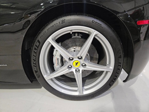 Used 2012 Ferrari 458 Spider image 38