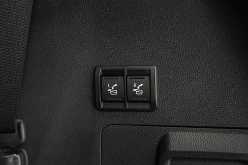 Used 2023 Toyota Sequoia Platinum image 11