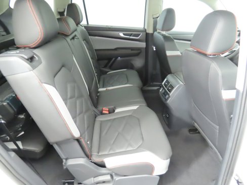 New 2026 Volkswagen Atlas Peak Edition image 23
