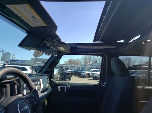 New 2025 Jeep Wrangler Willys image 32