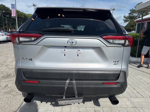 Used 2022 Toyota RAV4 XLE image 9