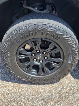 Used 2022 Chevrolet Silverado 1500 ZR2 image 14