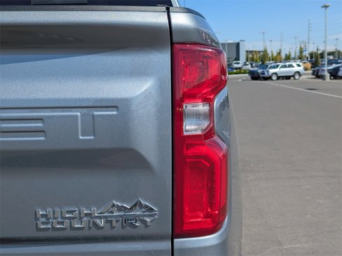 Certified 2024 Chevrolet Silverado 1500 High Country w/ Technology Package image 50