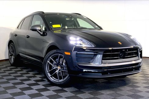 New 2026 Porsche Macan Turbo image 9