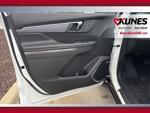 New 2026 Buick Enclave Sport Touring w/ Power Package image 8