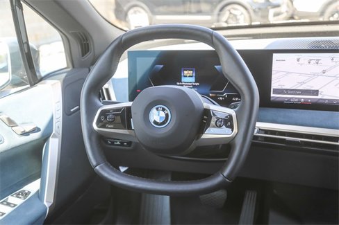 Used 2025 BMW iX xDrive50 w/ Convenience Package image 15