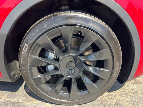 Used 2021 Tesla Model Y Long Range image 39