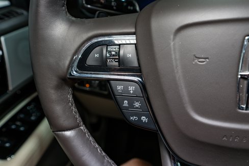 Used 2024 Lincoln Navigator Black Label image 32