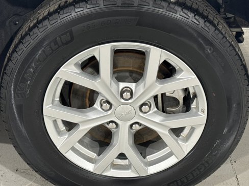 Used 2023 Jeep Grand Cherokee L Limited image 8