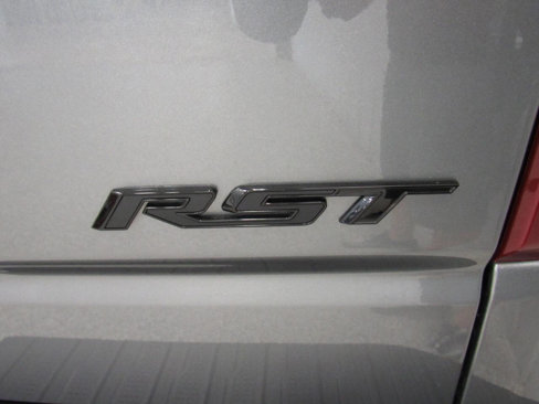 Used 2022 Chevrolet Silverado 1500 RST image 19