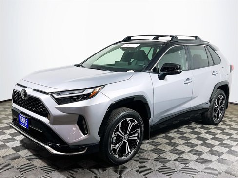 Certified 2025 Toyota RAV4 XSE image 4