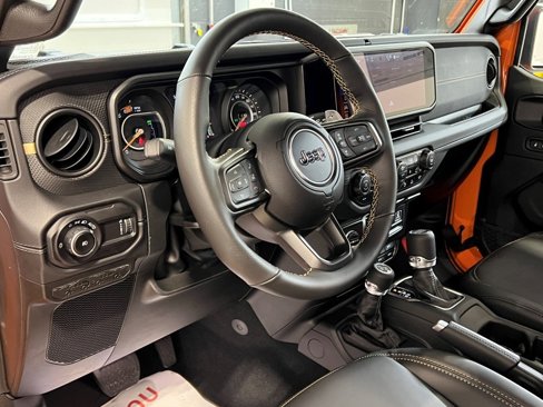 New 2025 Jeep Wrangler Unlimited Rubicon 392 image 12