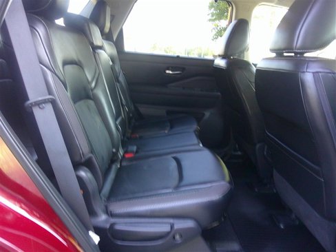 Used 2023 Nissan Pathfinder SL image 22