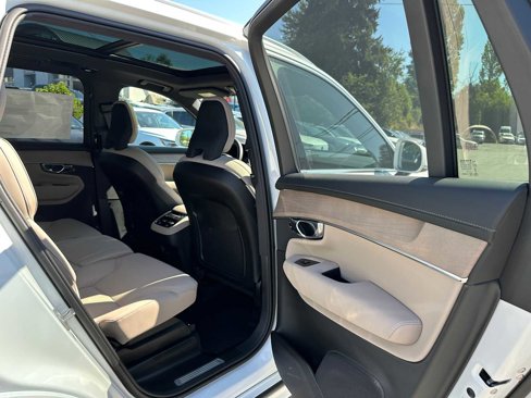 New 2026 Volvo XC90 B6 Plus w/ Protection Package Premier image 13