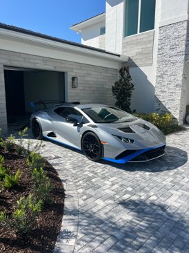 Used 2023 Lamborghini Huracan STO image 10