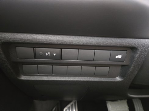 New 2025 Mitsubishi Outlander SEL image 30