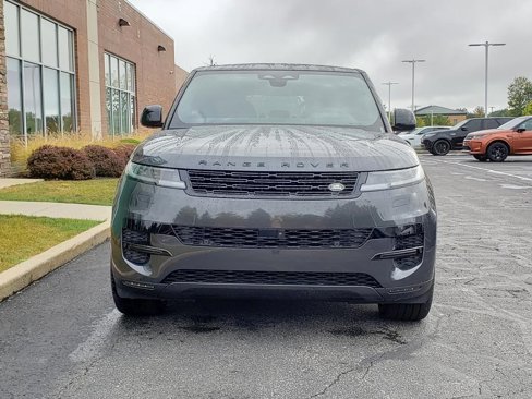New 2025 Land Rover Range Rover Sport SE image 2