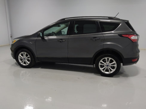 Used 2018 Ford Escape SEL w/ Ford Safe & Smart Package image 3