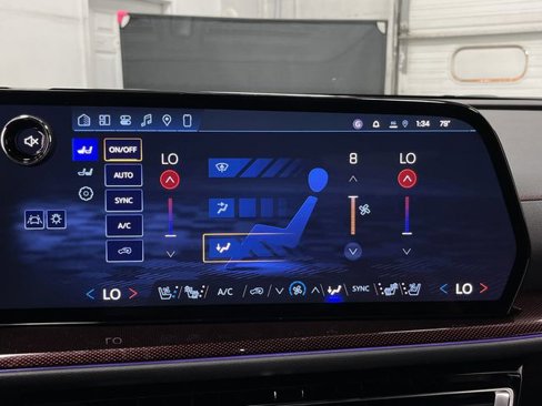 New 2026 Chevrolet Traverse RS image 22