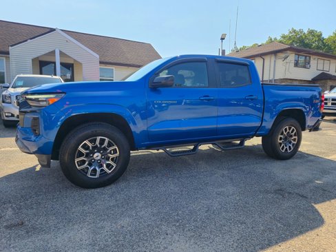 Used 2023 Chevrolet Colorado Z71 w/ Z71 Convenience Package 2 image 3