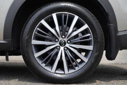 Used 2023 INFINITI QX60 Sensory w/ Vision Package image 14