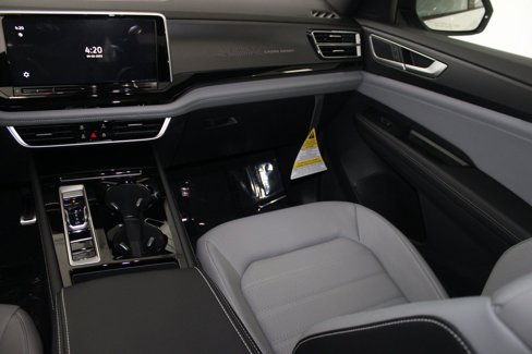 New 2026 Volkswagen Atlas Cross Sport SEL R-Line image 30