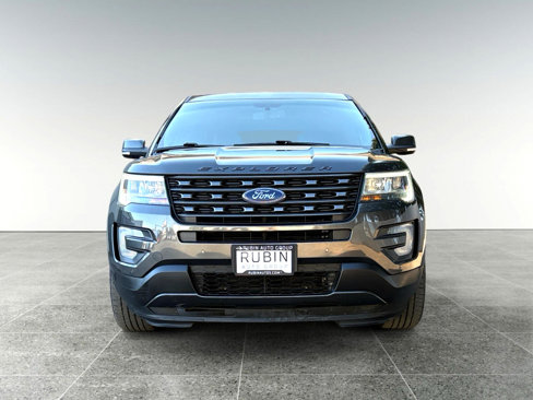 Used 2017 Ford Explorer XLT w/ Equipment Group 202A image 8