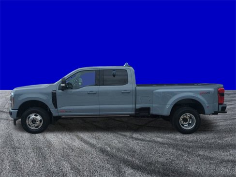 New 2026 Ford F350 4x4 Crew Cab DRW Super Duty image 7