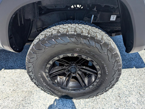 Used 2019 Toyota Tacoma 4x4 Double Cab image 10