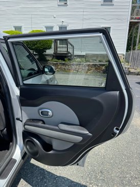 Used 2015 Kia Soul image 29