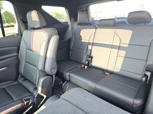 New 2026 Chevrolet Traverse RS w/ LPO, Floor Liner Package image 30