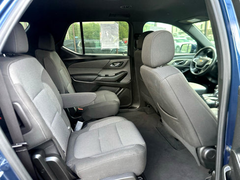 Used 2023 Chevrolet Traverse LT image 13