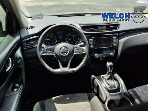 Used 2020 Nissan Rogue Sport SV image 11