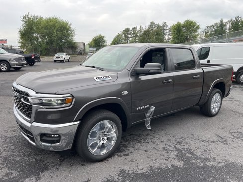 New 2026 RAM 1500 4x4 Crew Cab image 7