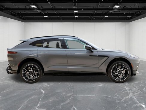 New 2025 Aston Martin DBX 707 image 13