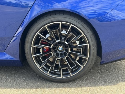 New 2026 BMW M5 w/ Executive Package image 16