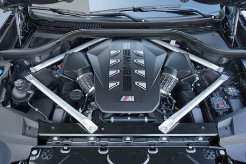 New 2026 BMW X7 M60i image 22