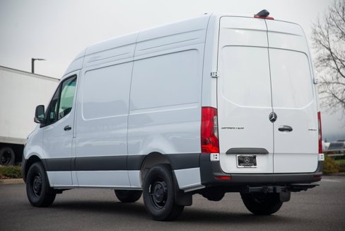Used 2025 Mercedes-Benz Sprinter 2500 image 10
