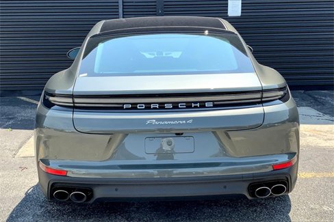 New 2025 Porsche Panamera 4 image 9