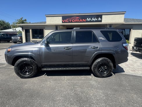 Used 2019 Toyota 4Runner TRD Off-Road Premium image 2