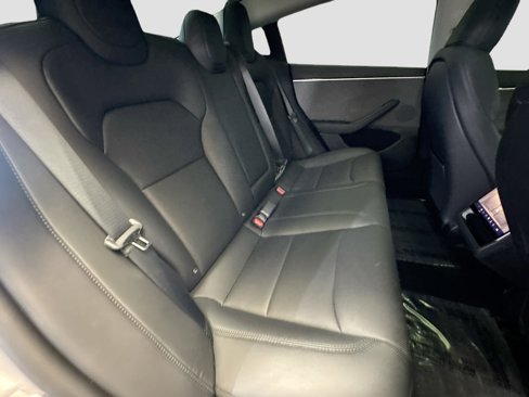 Used 2025 Tesla Model 3 Long Range image 15