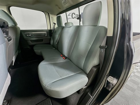 Used 2020 RAM 1500 Classic SLT image 22