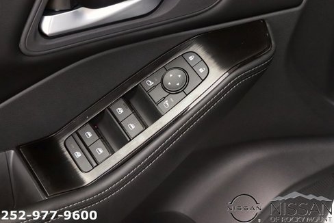 New 2026 Nissan Rogue SV image 9