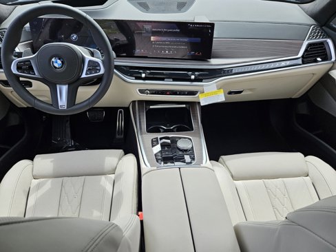 New 2026 BMW X7 xDrive40i w/ M Sport Package image 14
