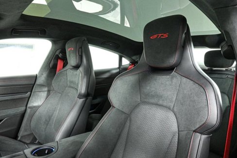 New 2025 Porsche Taycan GTS image 5