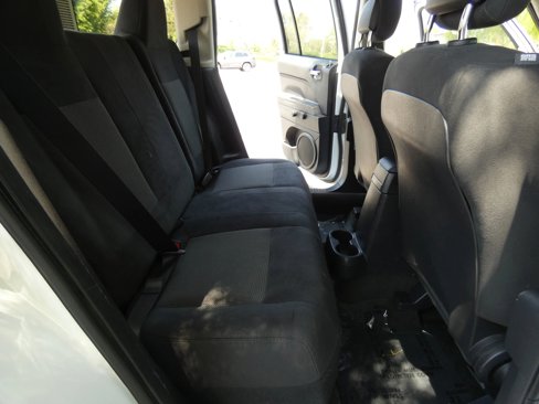 Used 2016 Jeep Patriot Sport image 32