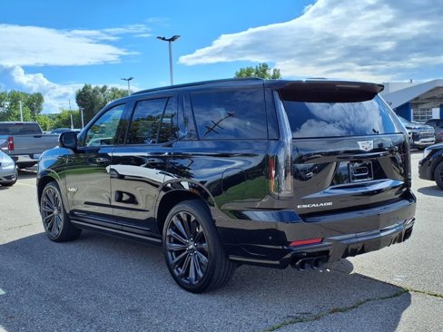 Used 2025 Cadillac Escalade V image 7