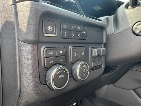 New 2025 Chevrolet Tahoe Premier w/ Sun And Tow Package image 17