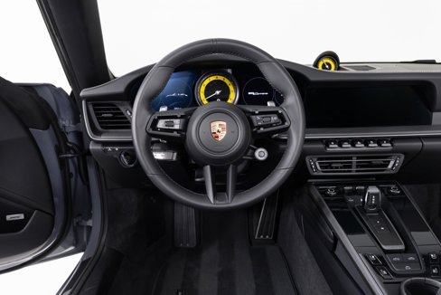Used 2024 Porsche 911 Carrera image 18