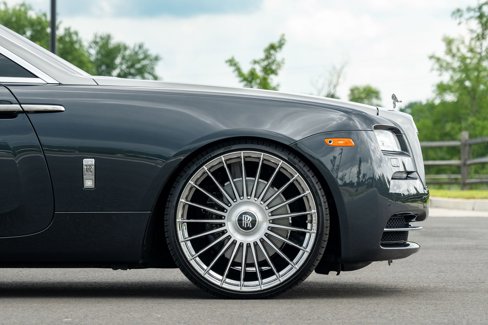 Used 2016 Rolls-Royce Wraith image 25